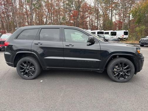 2021 Jeep Grand Cherokee Laredo