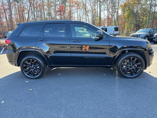 2021 Jeep Grand Cherokee Laredo