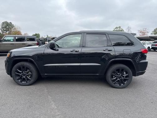 2021 Jeep Grand Cherokee Laredo