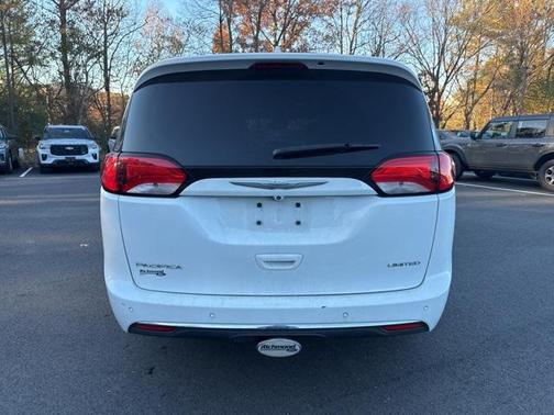 2018 Chrysler Pacifica Limited
