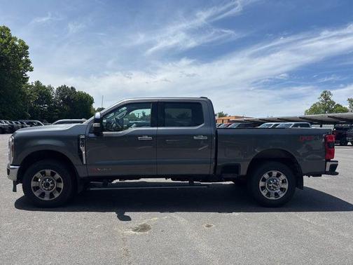 CARBONIZED GRAY 2025 Ford F-350 Lariat
