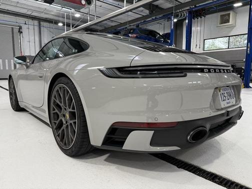 2024 Porsche 911 Carrera 4S