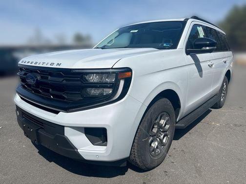 SPACE SILVER METALLIC 2026 Ford Expedition Active
