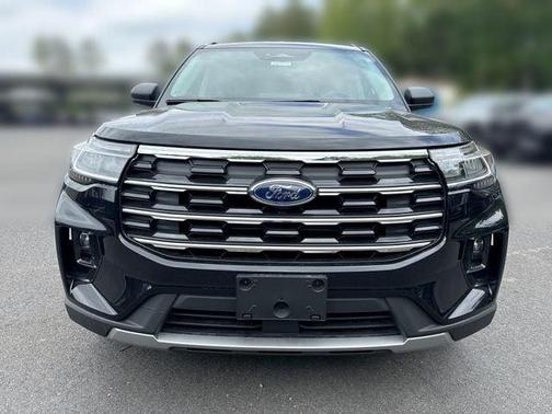 AGATE BLACK METALLIC 2026 Ford Explorer Active w/200A Pkg