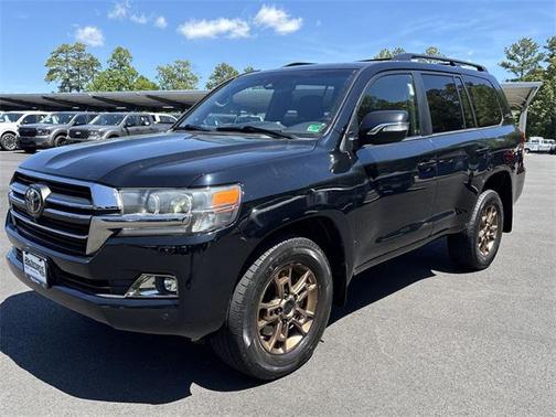 2020 Toyota Land Cruiser Base