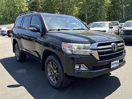 2020 Toyota Land Cruiser Base