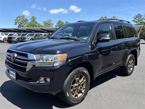 2020 Toyota Land Cruiser Base