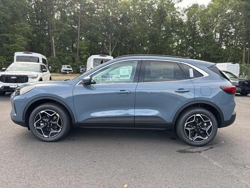 2026 Ford Escape Platinum