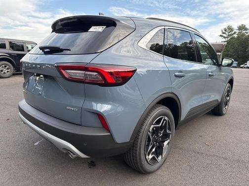 2026 Ford Escape Platinum