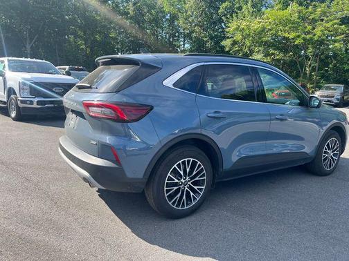 VAPOR BLUE METALLIC 2023 Ford Escape PHEV SE