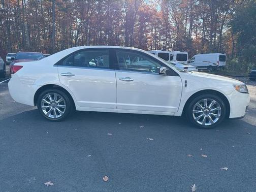 2012 Lincoln MKZ Base