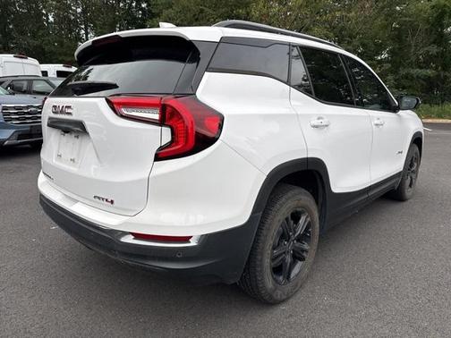 2022 GMC Terrain AWD AT4