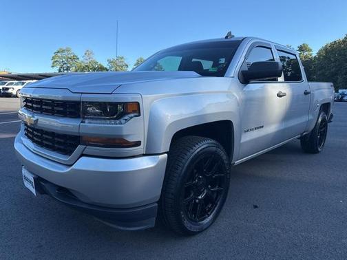 2018 Chevrolet Silverado 1500 Custom
