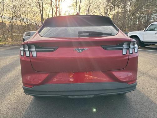 2022 Ford Mustang Mach-E Select