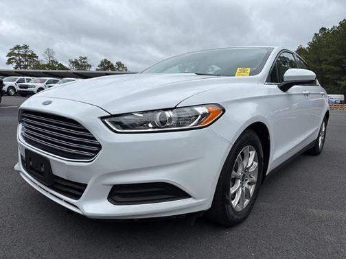 2016 Ford Fusion S