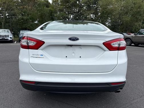 2016 Ford Fusion S