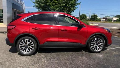 2020 Ford Escape Titanium