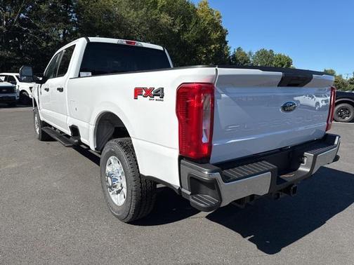 2026 Ford F-350 XLT