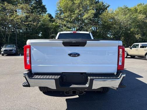 2026 Ford F-350 XLT