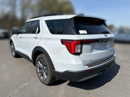 SPACE WHITE METALLIC 2026 Ford Explorer Active w/200A Pkg