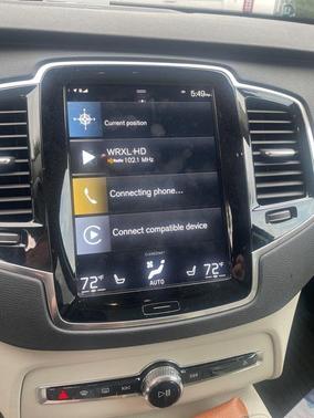 2022 Volvo XC90 T5 Momentum