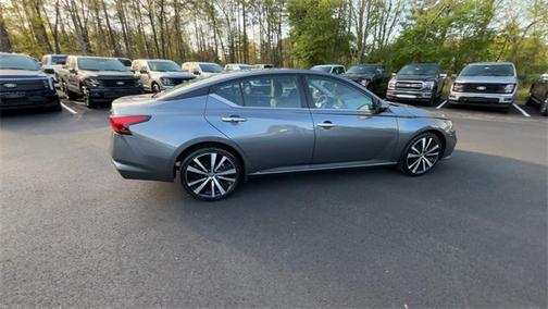 2022 Nissan Altima 2.5 SV