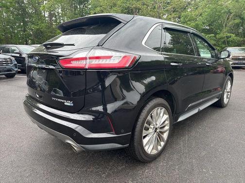 AGATE BLACK METALLIC 2020 Ford Edge Titanium