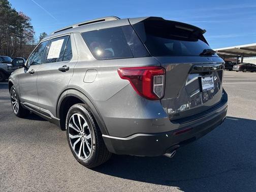 2022 Ford Explorer ST-Line