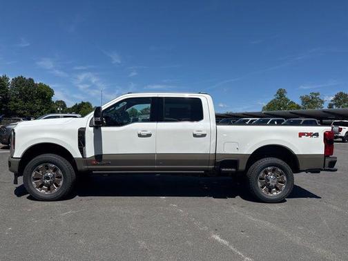 STAR WHITE 2026 Ford F-350 King Ranch