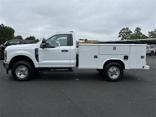 2025 Ford F-350 XL