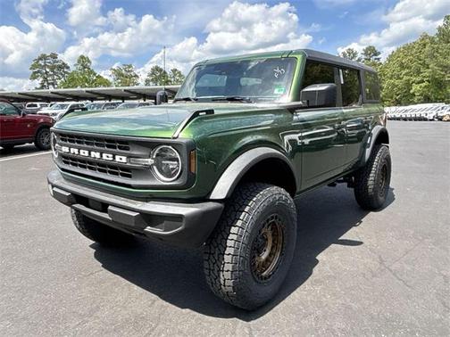 2025 Ford Bronco Base