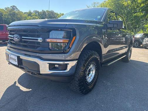 CARBONIZED GRAY METALLIC 2024 Ford F-150 XLT