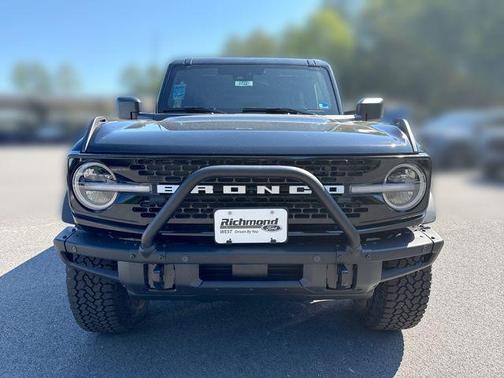 SHADOW BLACK 2026 Ford Bronco Badlands