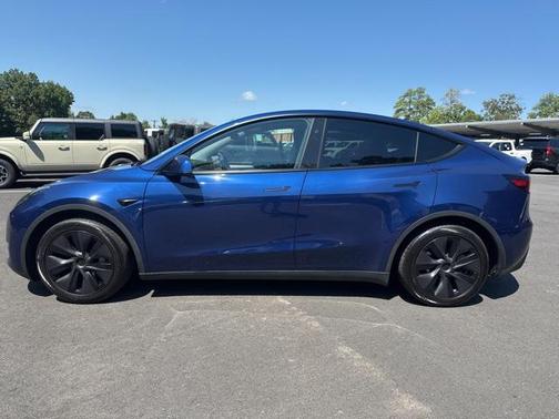 2025 Tesla Model Y Long Range Dual Motor All-Wheel Drive