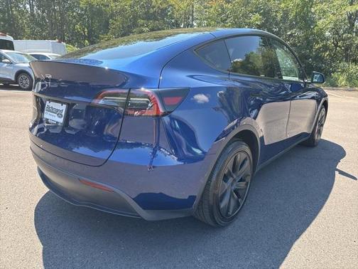 2025 Tesla Model Y Long Range Dual Motor All-Wheel Drive