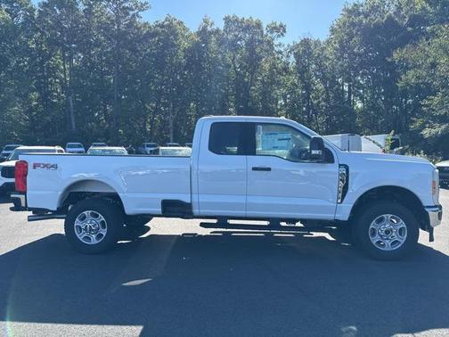 2026 Ford F-350 XLT