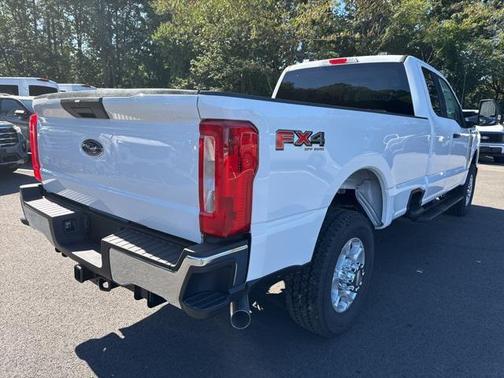 2026 Ford F-350 XLT