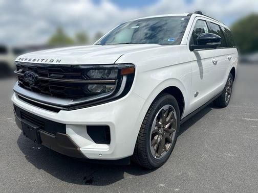 STAR WHITE MET TRI-COAT 2026 Ford Expedition King Ranch