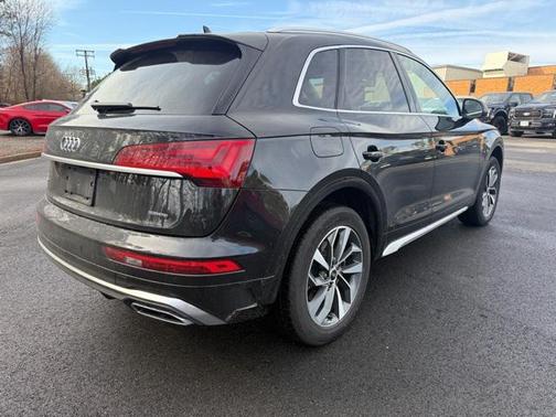 2022 Audi Q5 45 S line Premium