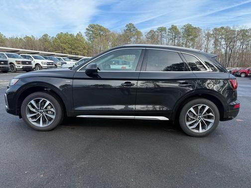 2022 Audi Q5 45 S line Premium