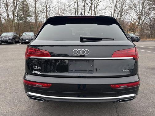 2022 Audi Q5 45 S line Premium