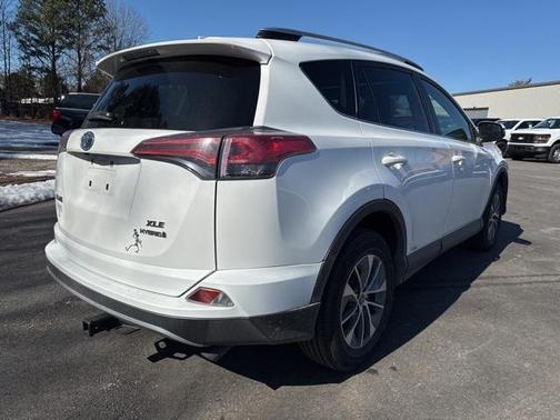 2018 Toyota RAV4 Hybrid XLE