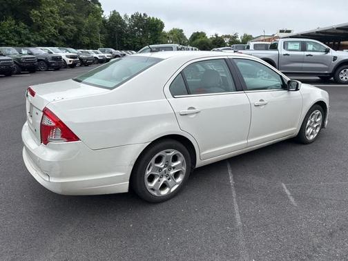 2011 Ford Fusion SE