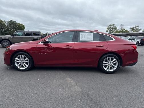 2017 Chevrolet Malibu 1LT
