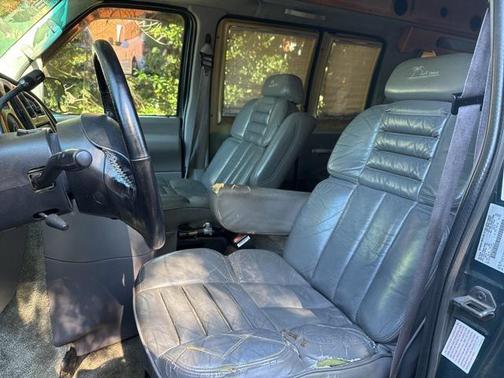 2001 Ford E250 Cargo