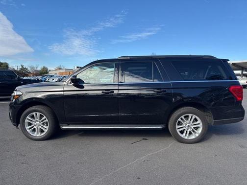 2022 Ford Expedition Max XLT