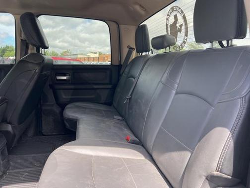 2019 RAM 2500 Tradesman Crew Cab 4x4 6'4' Box