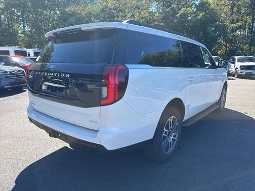 2025 Ford Expedition Max Active 4x4