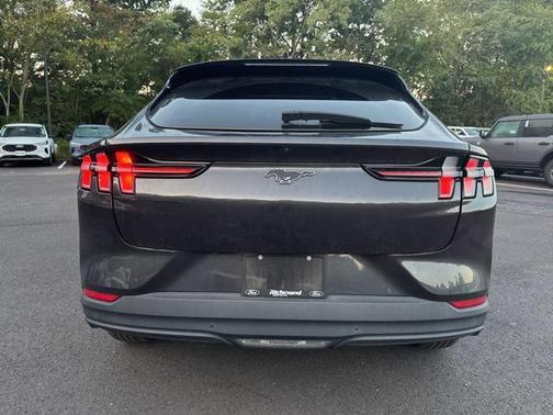 2022 Ford Mustang Mach-E Select