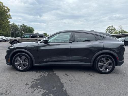 2022 Ford Mustang Mach-E Select